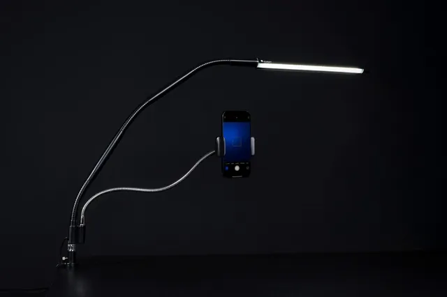 daylight-accessories-flexi-phone-holder-handyhalter-f-r-lampe image 1