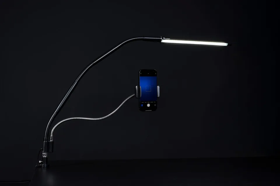daylight-accessories-flexi-phone-holder-handyhalter-f-r-lampe image 1