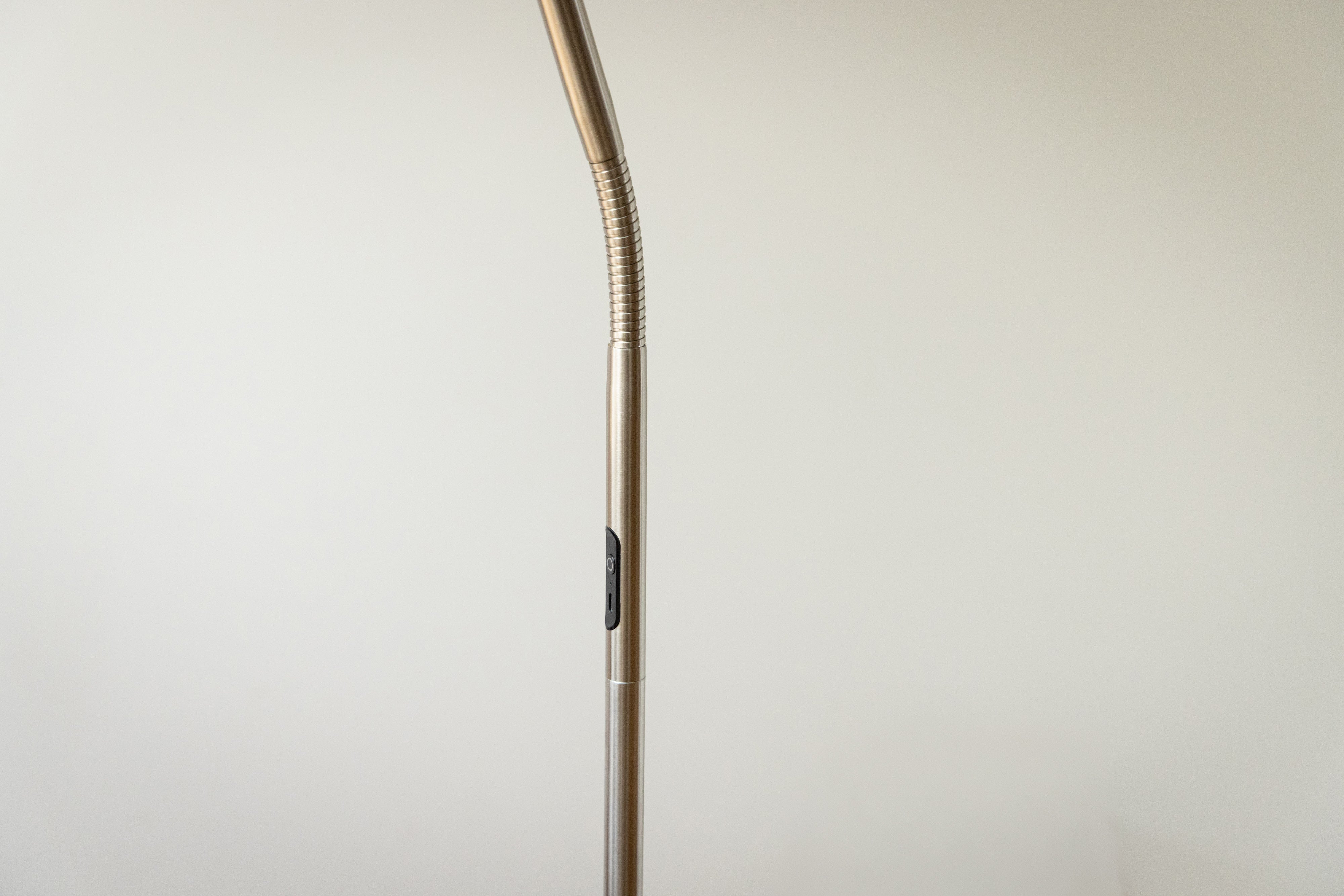 daylight-slimline-4-stehleuchte-edelstahl-tageslicht-led image 3