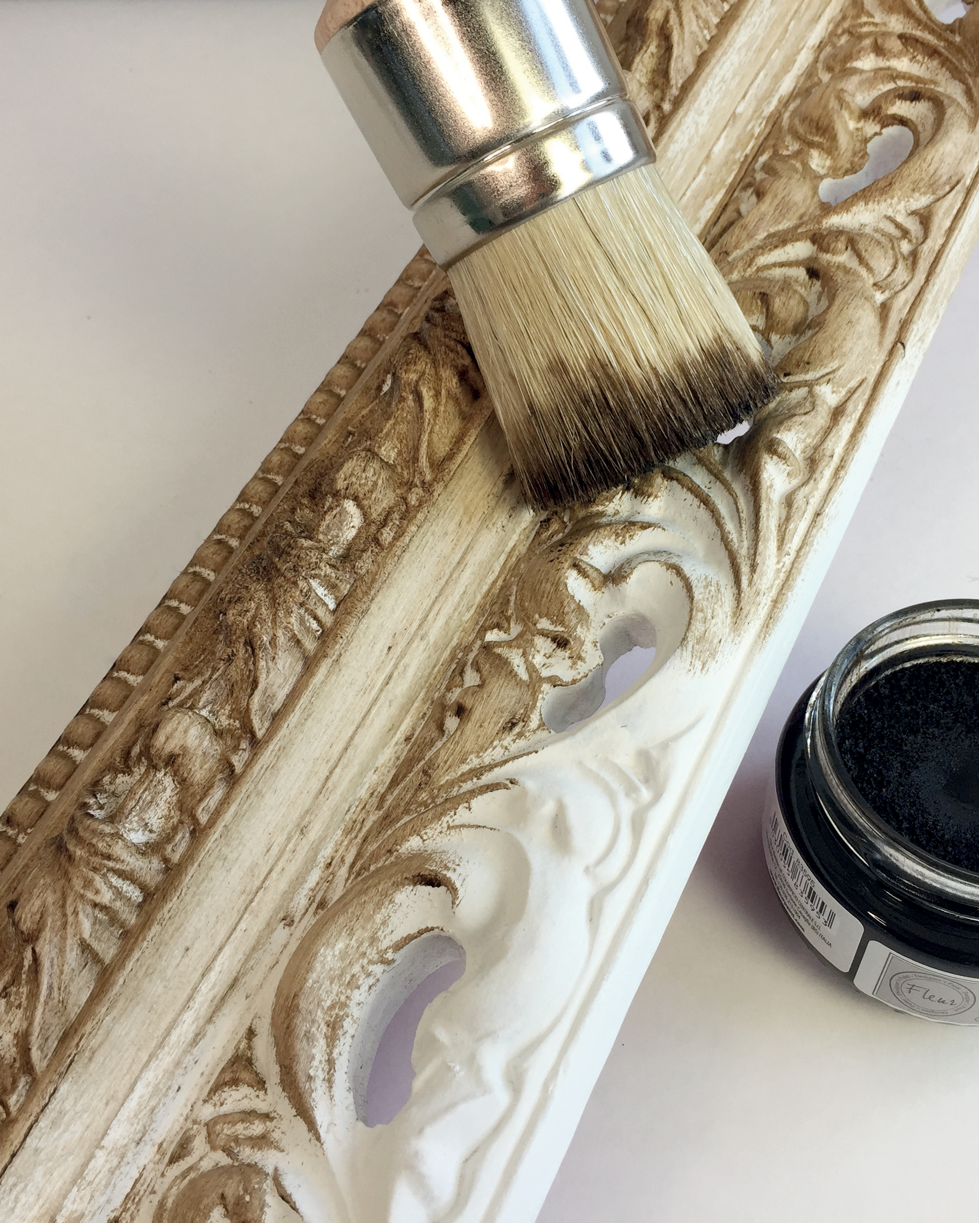 fleur-varnishes-and-waxes-wachs-cera-anticante-antik image 2