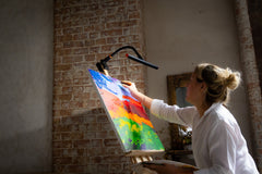 daylight-easel-go-staffeleileuchte-mit-akku-dimmbar image 3