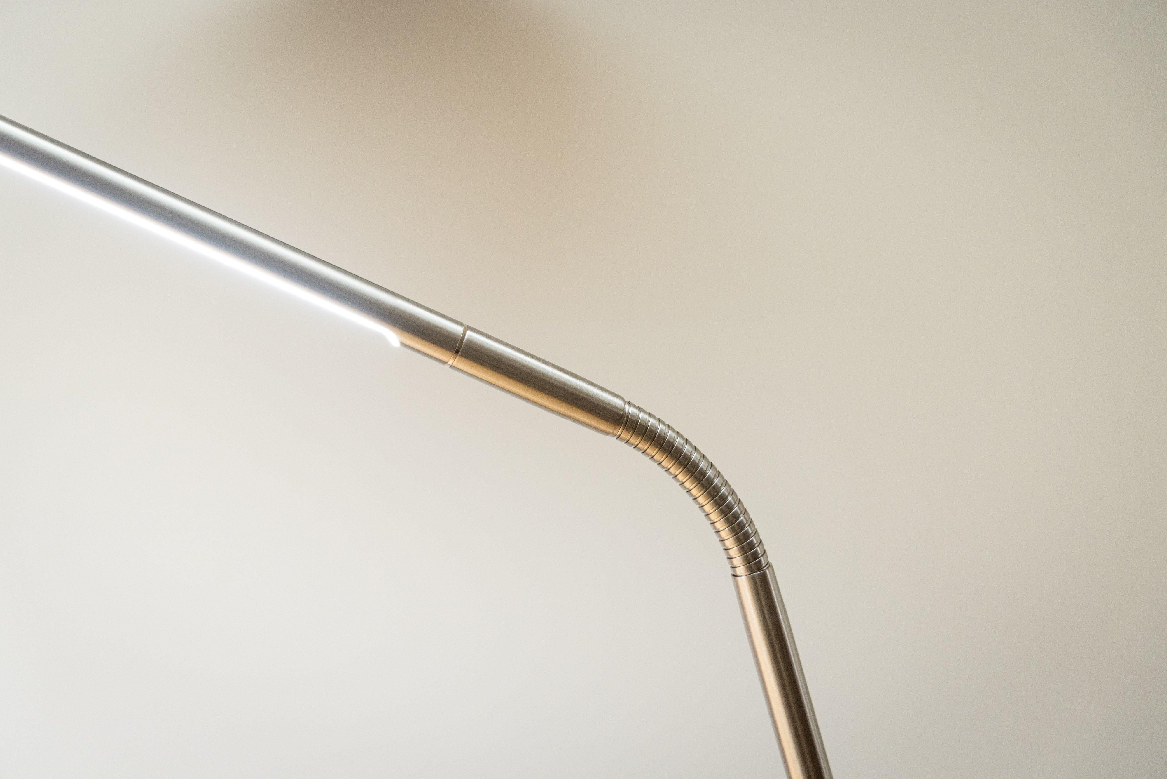 daylight-slimline-4-tischleuchte-edelstahl-led-tageslicht image 4
